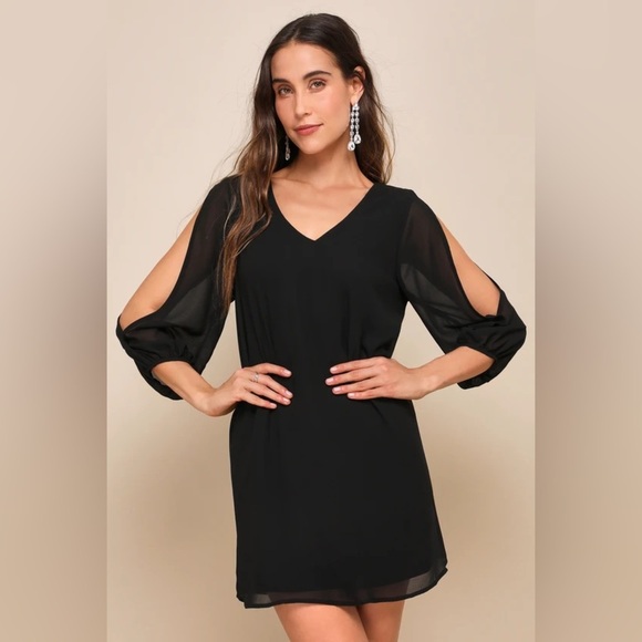 Lulus Dresses & Skirts - Lulus Women’s Shifting Dears Black Long Sleeve Dress Size Medium